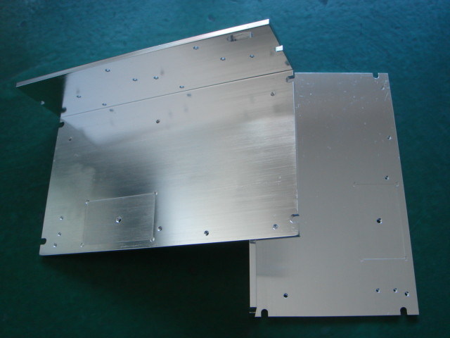 L-vorm CNC Precisie die de Snelle Hoek van het Prototypealuminium met Omzettingsdeklaag machinaal bewerken